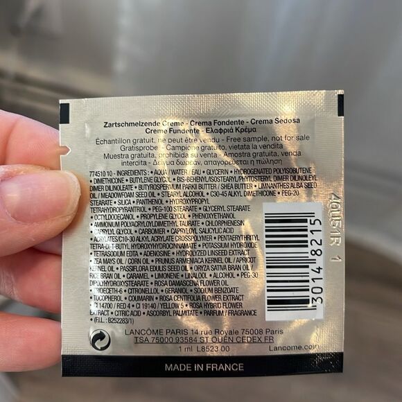 CoverGirl & Anastasia Samples - Picture 8 of 8